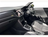 Volkswagen T-Roc Image 2