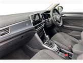 Volkswagen T-Roc Image 2
