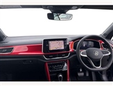 Volkswagen T-Roc Image 2