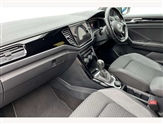 Volkswagen T-Roc Image 2