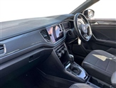 Volkswagen T-Roc Image 2