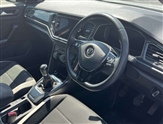 Volkswagen T-Roc Image 6