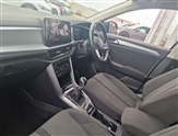 Volkswagen T-Roc Image 2