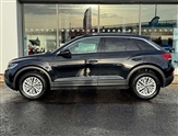 Volkswagen T-Roc Image 2