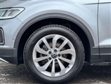 Volkswagen T-Roc Image 6