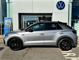 Volkswagen T-Roc Image 2