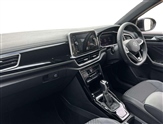 Volkswagen T-Roc Image 2