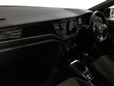 Volkswagen T-Roc Image 2