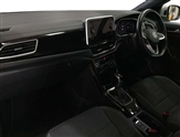 Volkswagen T-Roc Image 2