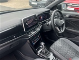 Volkswagen T-Roc Image 2