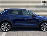 Volkswagen T-Roc Image 2