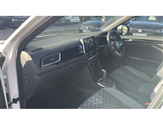 Volkswagen T-Roc Image 2