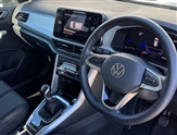Volkswagen T-Roc Image 6