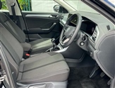 Volkswagen T-Roc Image 5