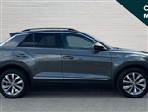 Volkswagen T-Roc Image 2