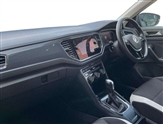 Volkswagen T-Roc Image 2