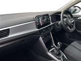 Volkswagen T-Roc Image 2