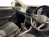 Volkswagen T-Roc Image 6
