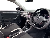 Volkswagen T-Roc Image 6