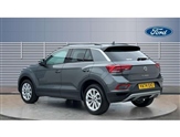 Volkswagen T-Roc Image 2