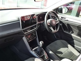 Volkswagen T-Roc Image 2