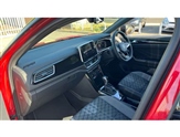 Volkswagen T-Roc Image 2