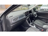 Volkswagen T-Roc Image 2