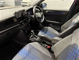 Volkswagen T-Roc Image 2
