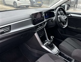 Volkswagen T-Roc Image 2