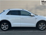 Volkswagen T-Roc Image 2