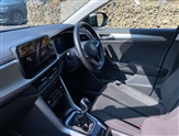 Volkswagen T-Roc Image 2