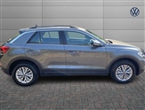 Volkswagen T-Roc Image 4