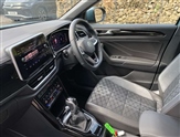 Volkswagen T-Roc Image 2