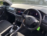 Volkswagen T-Roc Image 6