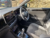 Volkswagen T-Roc Image 2