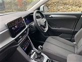 Volkswagen T-Roc Image 2
