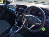 Volkswagen T-Roc Image 6