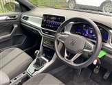 Volkswagen T-Roc Image 6