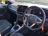 Volkswagen T-Roc Image 6