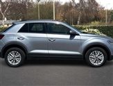 Volkswagen T-Roc Image 4