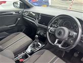 Volkswagen T-Roc Image 6