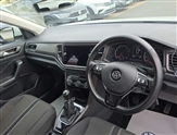 Volkswagen T-Roc Image 6