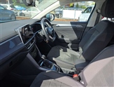 Volkswagen T-Roc Image 2