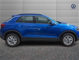 Volkswagen T-Roc Image 4