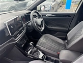 Volkswagen T-Roc Image 2