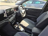 Volkswagen T-Roc Image 2