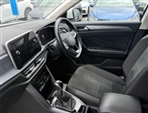 Volkswagen T-Roc Image 2