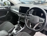 Volkswagen T-Roc Image 6