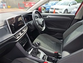 Volkswagen T-Roc Image 2