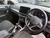 Volkswagen T-Roc Image 6